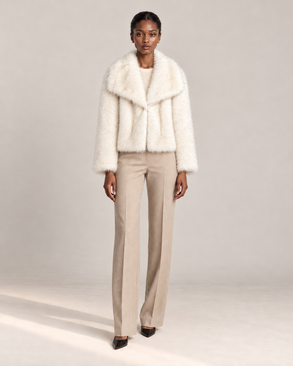 Veste Lyra, veste courte en fausse fourrure blanche pour femme, photo 1