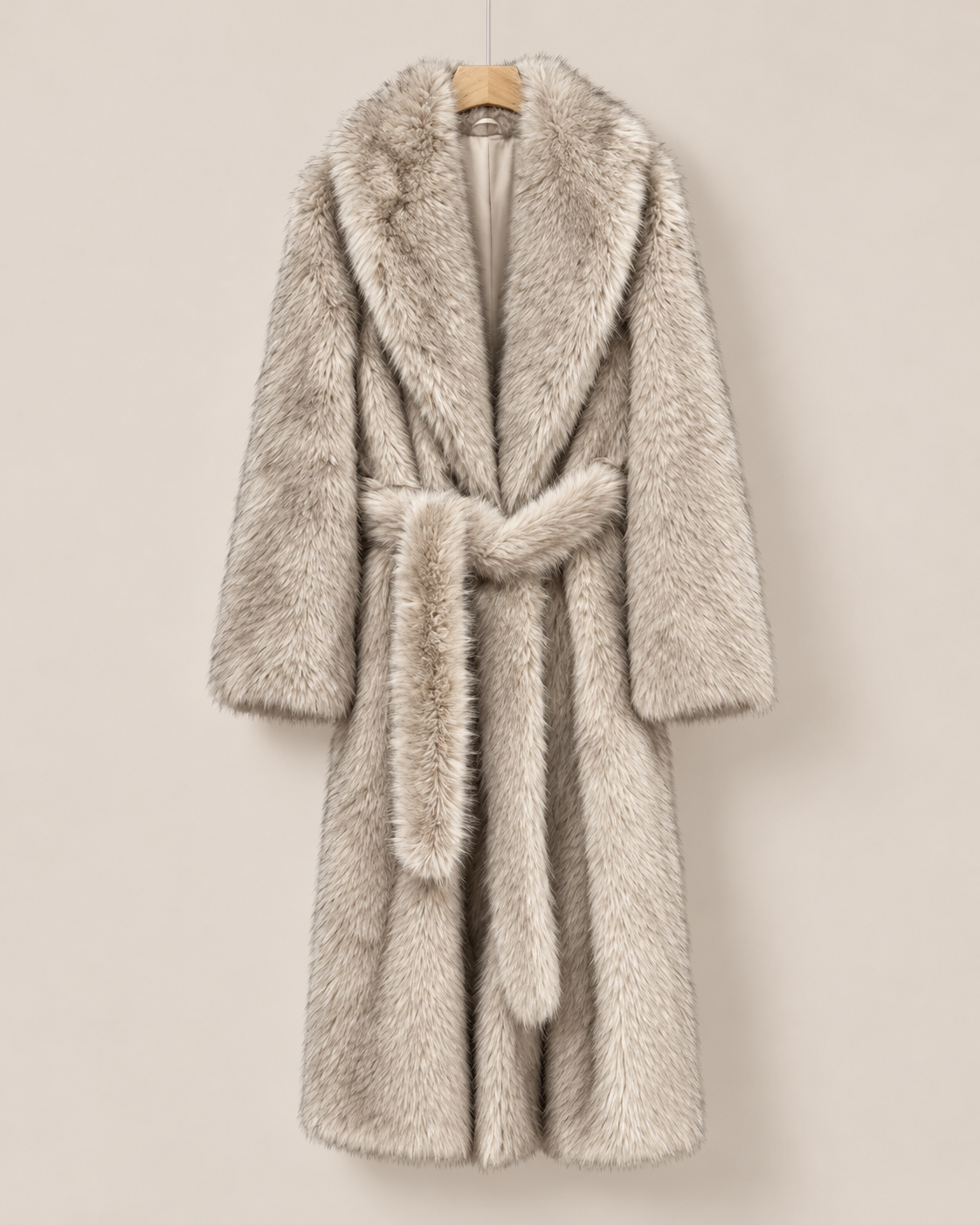 Manteau Andromède en fausse fourrure à poil long, vue de face